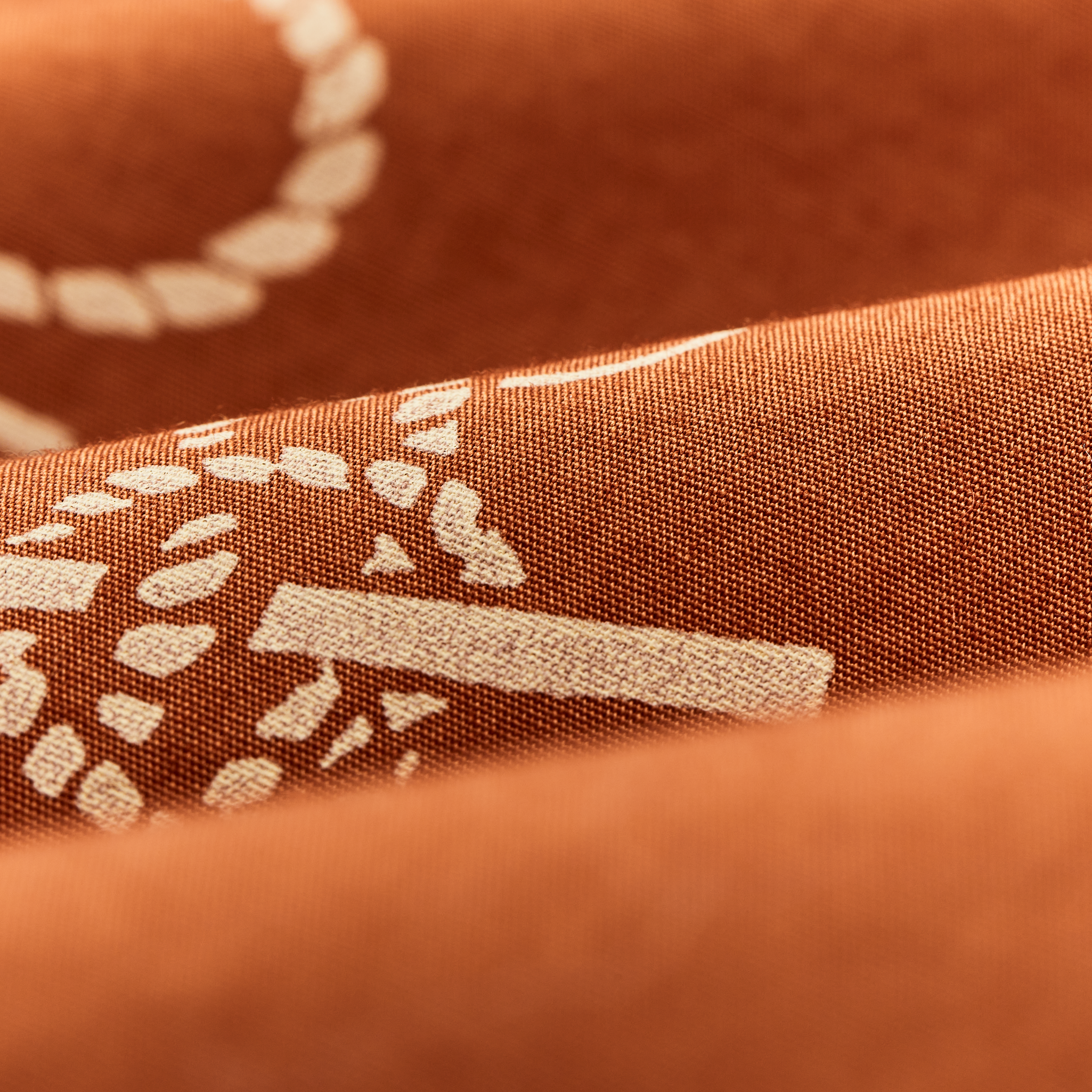 Filson's Washed Short Sleeve Feather Cloth Shirt - Bourbon / Knots - Image 4